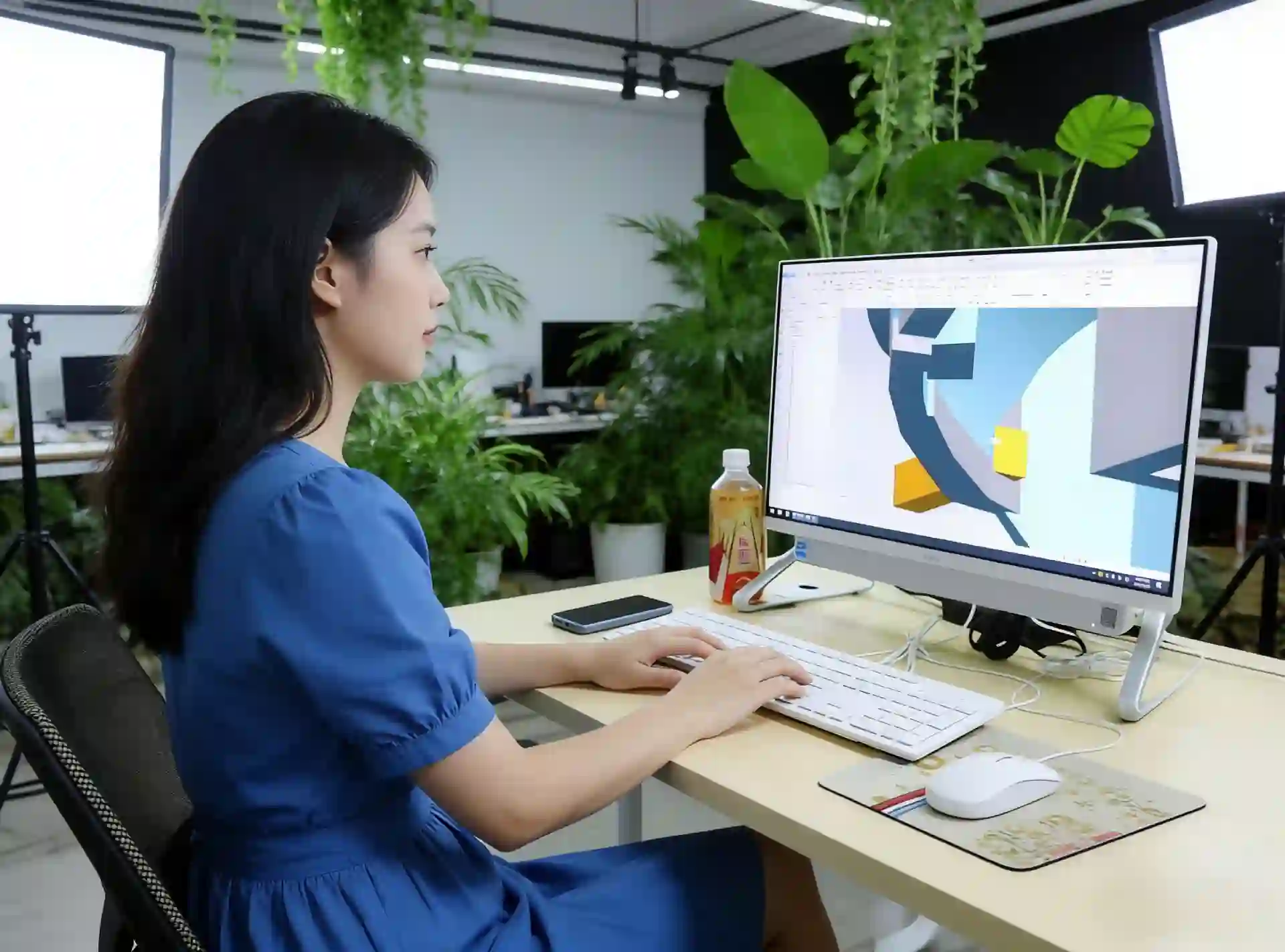 injection molding designer working on mold design